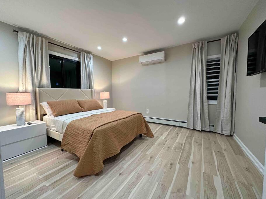 Casa de férias Spacious 3br Detach House W/parking In Quiet Area