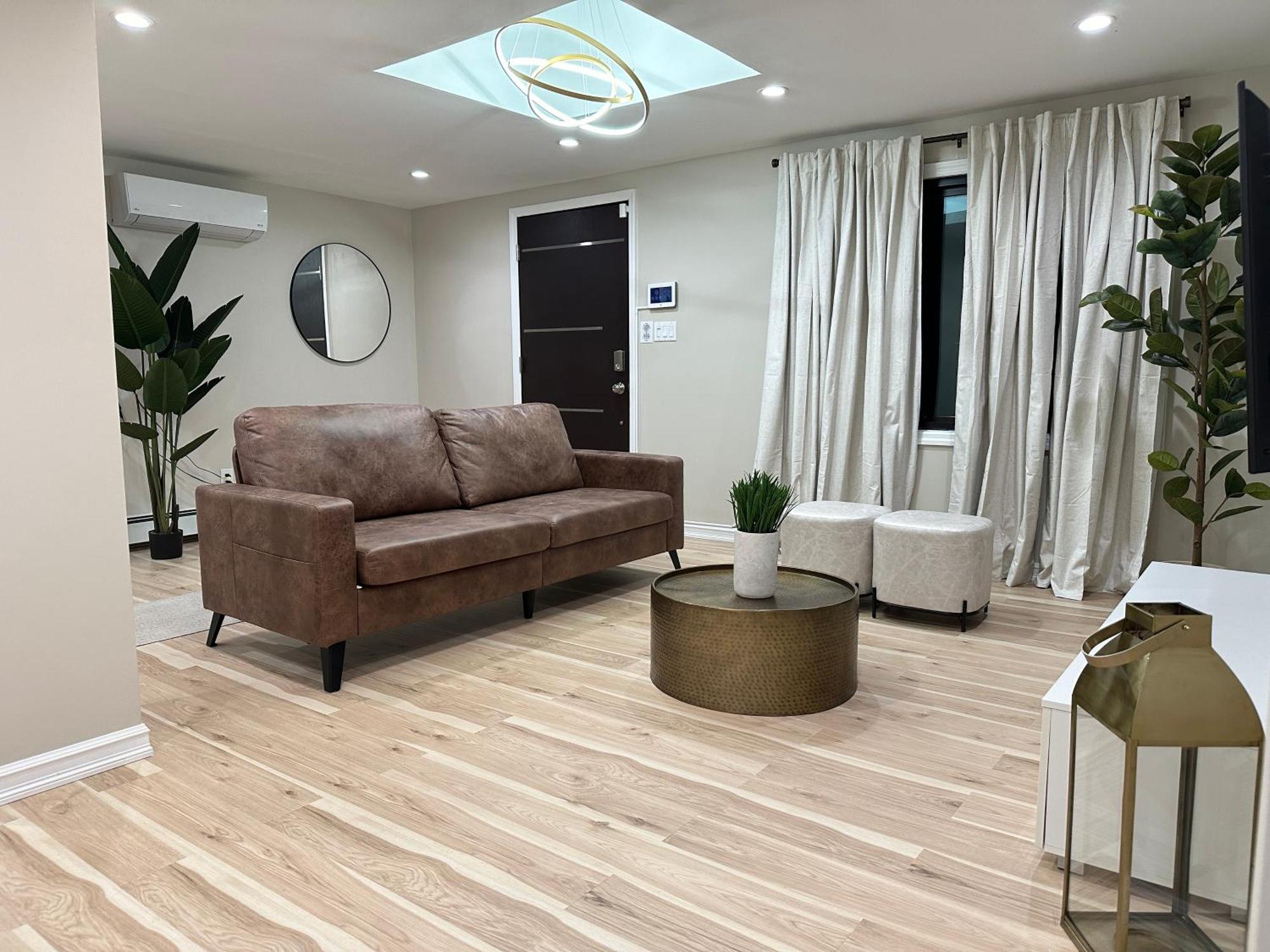 Spacious 3br Detach House W/parking In Quiet Area Casa de férias
